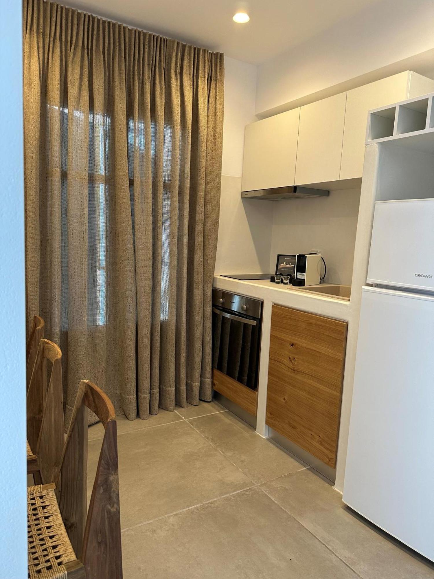 Aelia Studios Aegiali Luaran gambar
